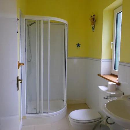 Burren House, Wild Atlantic Way * Ballyvaughan