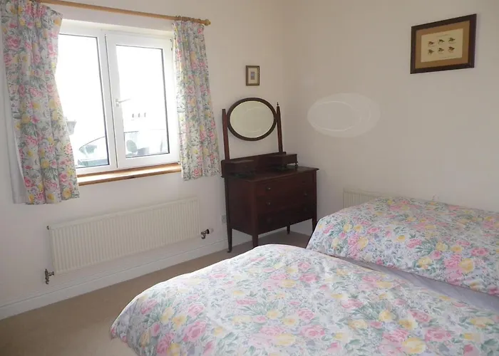 Дом отдыха Burren House, Wild Atlantic Way Балливон