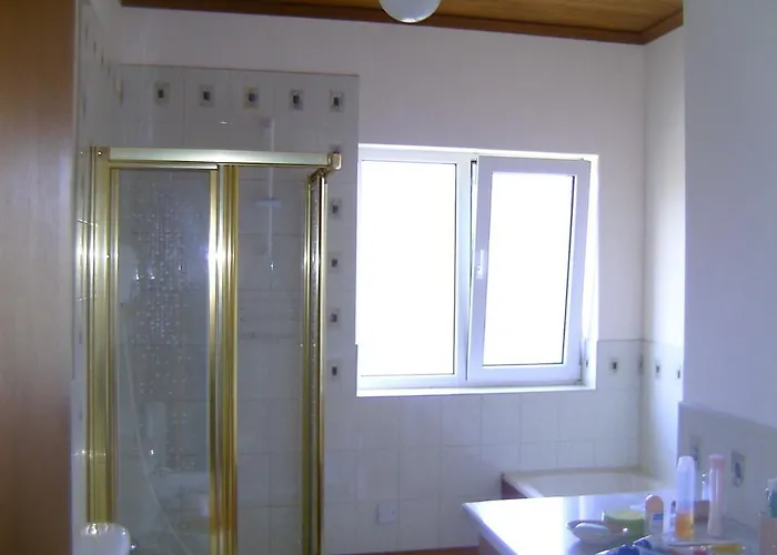 Burren House, Wild Atlantic Way Балливон